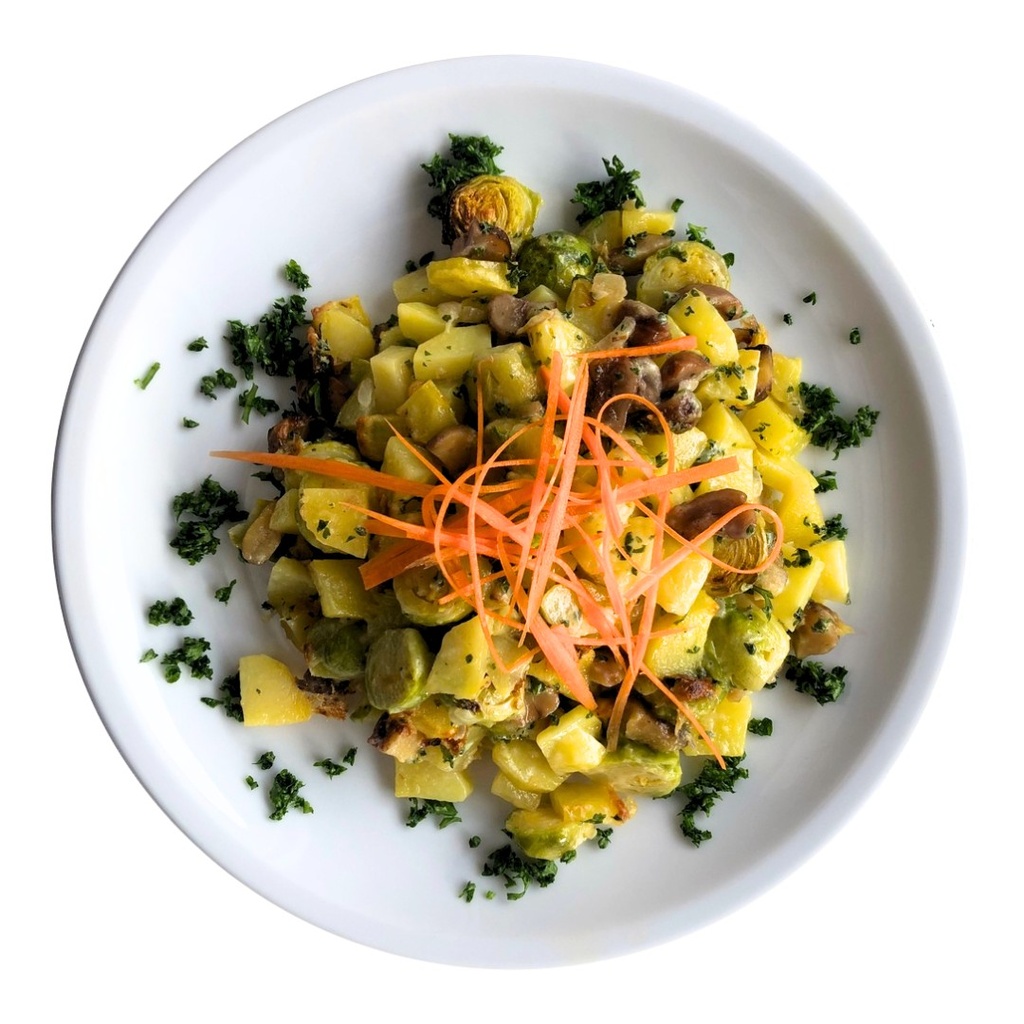 Kartoffelauflauf mit Rosenkohl, Esskastanien und Sahne 