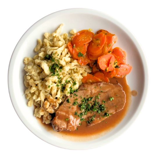 Schweinebraten mit Spätzle und Karottengemüse